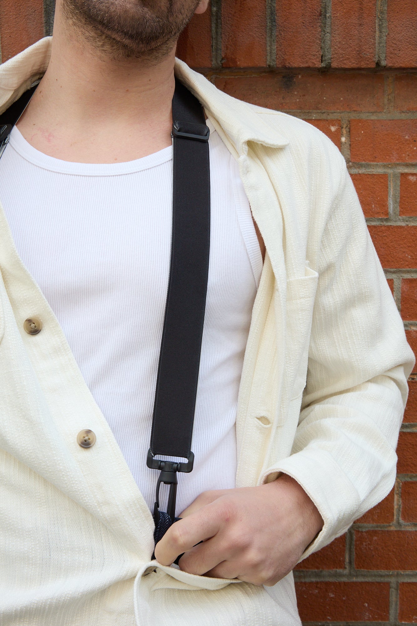 Bretelles homme sous t-shirt ou sur t-shirt